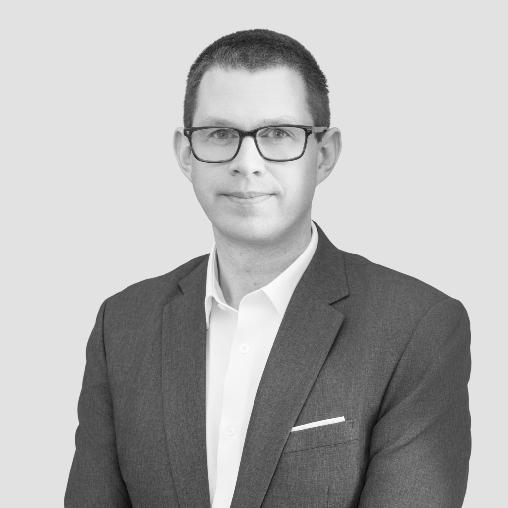 headshot for Phil Smith, Co-Head of Litigation & Dispute Resolution, Partner, Broadfield UK